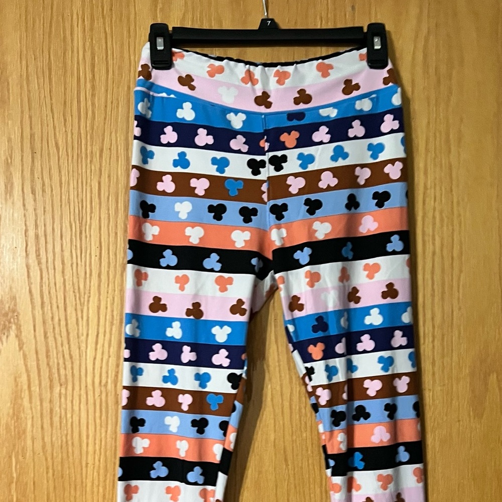 Lularoe Disney OS leggings
